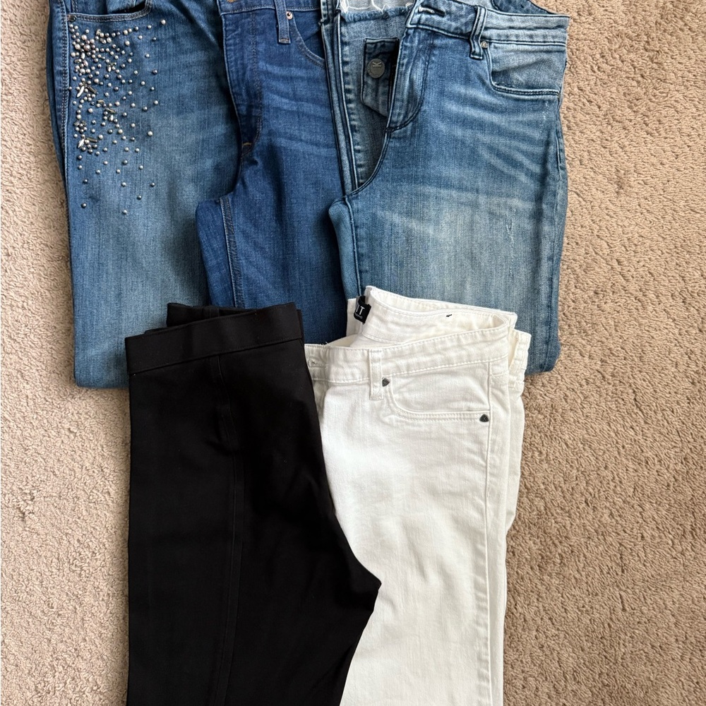 5 pairs of Women’s jeans